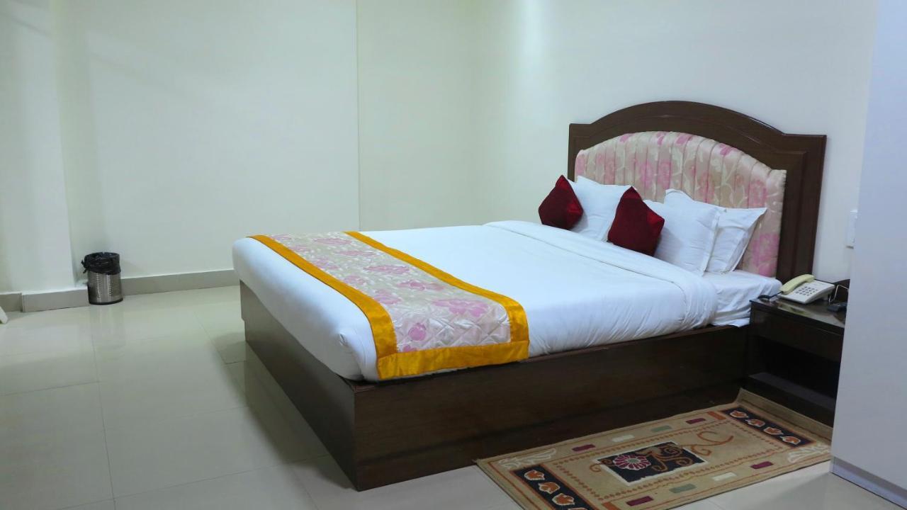 Bodhgaya Regency Hotel Εξωτερικό φωτογραφία